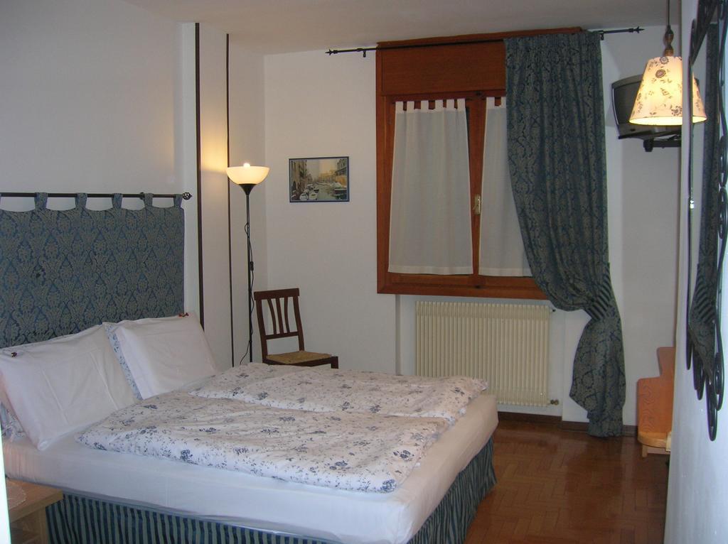 Hotel La Caminatha Валь-ді-Цольдо Номер фото